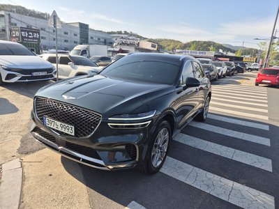 صورة 4 لـ 2021 Genesis GV70