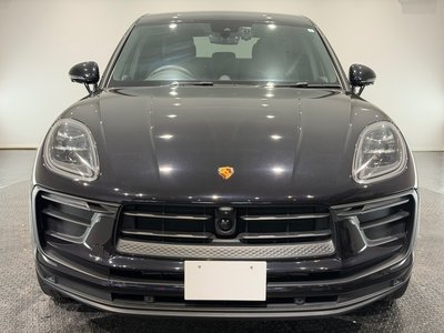 PORSCHE MACAN - 4