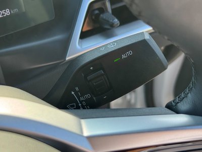 2025 BMW I4 thumbnail 51