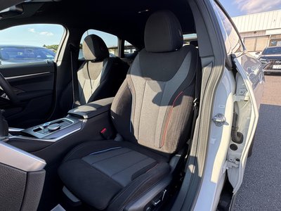 2025 BMW I4 thumbnail 36