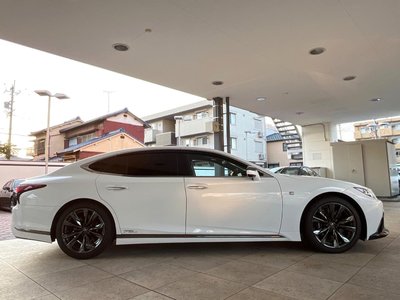2021 Lexus LS — миниатюра 25