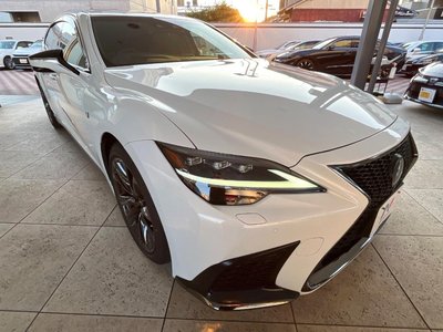 2021 Lexus LS — миниатюра 18