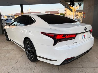 2021 Lexus LS — миниатюра 27
