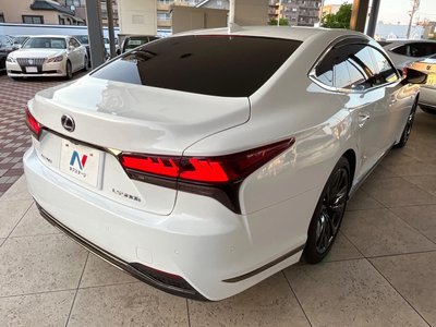2021 Lexus LS — миниатюра 19