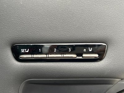 2021 Lexus LS — миниатюра 42