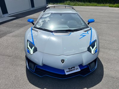LAMBORGHINI AVENTADOR - 6
