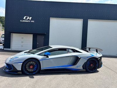 LAMBORGHINI AVENTADOR - 4