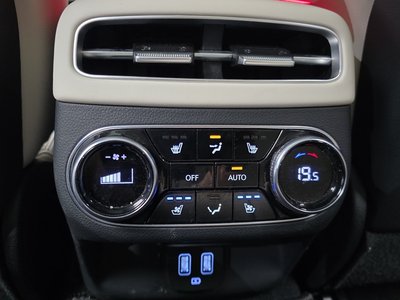 صورة مصغرة 24 لـ 2024 Genesis GV70
