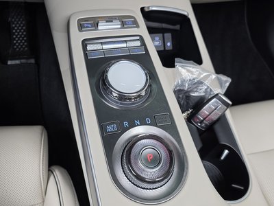 صورة مصغرة 12 لـ 2024 Genesis GV70