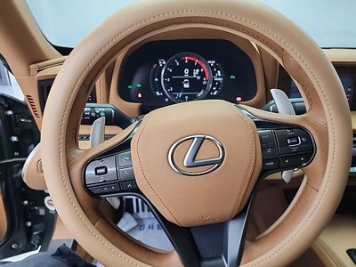 2022 Lexus LC photo 9