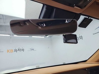 2022 Lexus LC — миниатюра 16