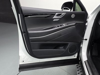 2022 Genesis GV80 — миниатюра 14