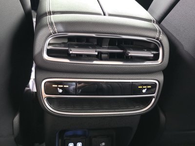 2022 Genesis GV80 — миниатюра 34