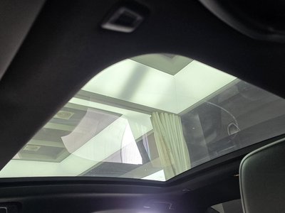 2025 BMW 5 SERIES — миниатюра 25