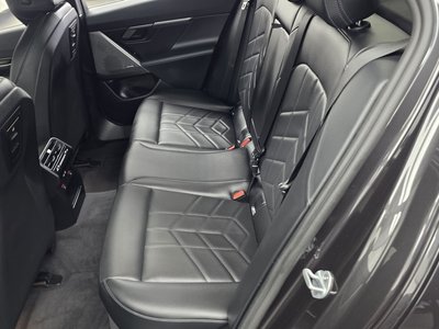 2025 BMW 5 SERIES — миниатюра 16
