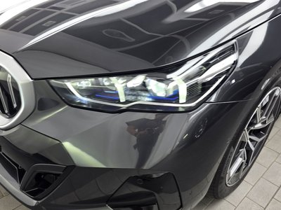 2025 BMW 5 SERIES photo 9