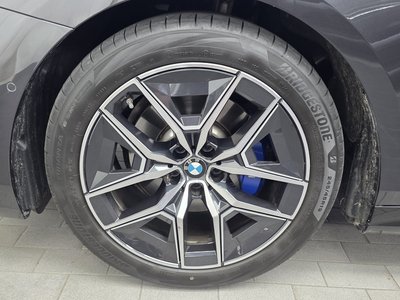 2025 BMW 5 SERIES photo 6