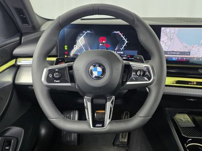 2025 BMW 5 SERIES — миниатюра 19