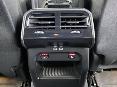 2025 BMW 5 SERIES — миниатюра 24