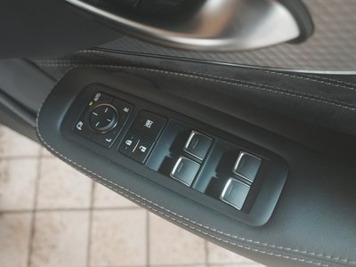 2023 Lexus LS — миниатюра 35