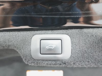 2023 Lexus LS — миниатюра 49