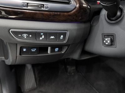 صورة مصغرة 25 لـ 2019 Genesis G90