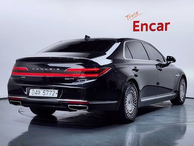 صورة 4 لـ 2019 Genesis G90