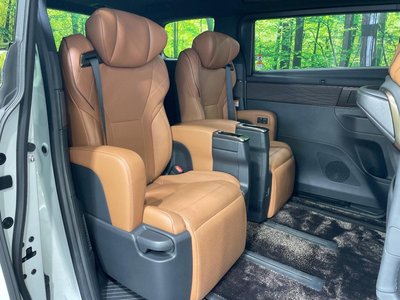 صورة 10 لـ 2024 Toyota VELLFIRE