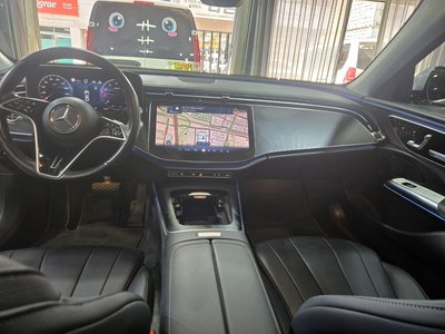 MERCEDES-BENZ E-CLASS - 6