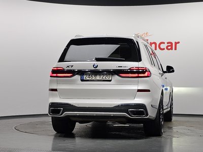 2023 BMW X7 照片 3