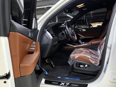2021 BMW X7 照片 8