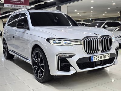 2021 BMW X7 照片 2