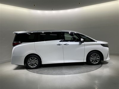 TOYOTA ALPHARD - 3