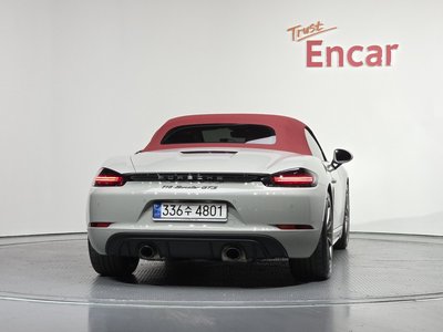 PORSCHE 718 - 4