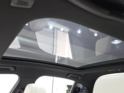2025 BMW 5 SERIES 缩略图 18