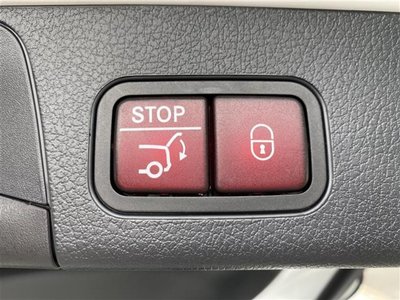 2025 Mercedes-BENZ GLB 缩略图 39