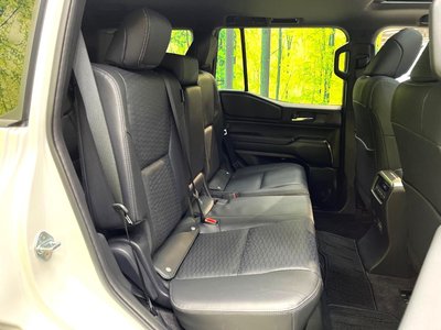 TOYOTA LAND CRUISER 250 - 8