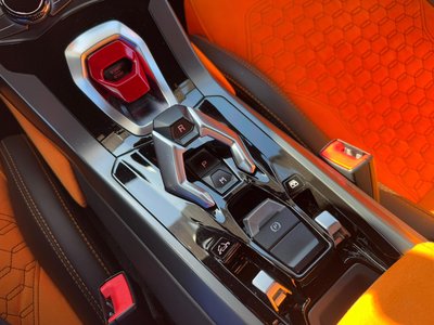 2017 Lamborghini HURACAN SPYDER thumbnail 38