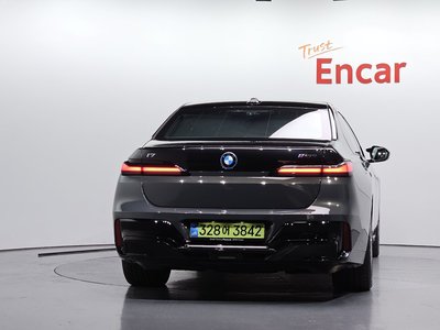 2025 BMW I7 照片 3