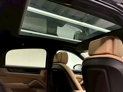PORSCHE CAYENNE - 4