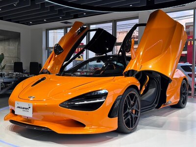 MCLAREN 750S - 10
