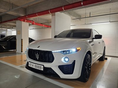 MASERATI LEVANTE - 3