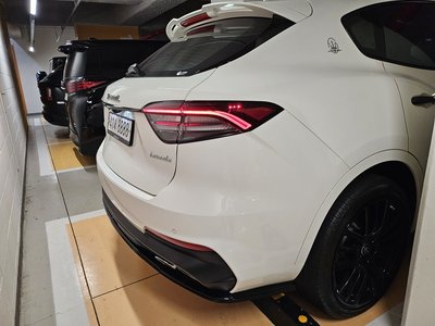 MASERATI LEVANTE - 4