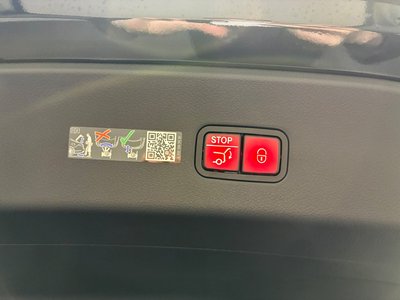 MERCEDES-BENZ GLC - 9