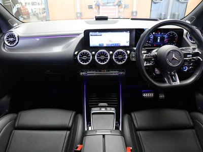 MERCEDES-BENZ GLA AMG - 10