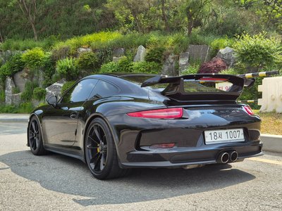 PORSCHE 911 - 7