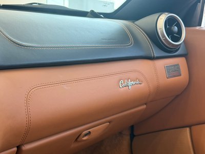 2012 FERRARI CALIFORNIA 缩略图 24