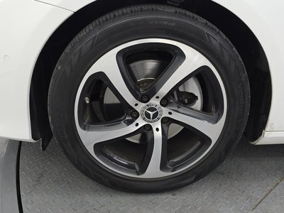 MERCEDES-BENZ E-CLASS - 6