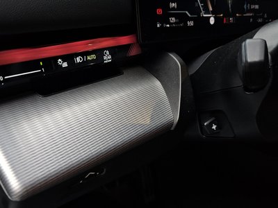 2024 BMW 5 SERIES — миниатюра 28