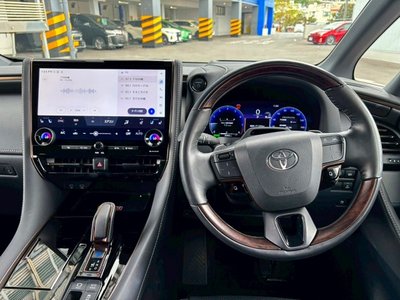 صورة مصغرة 23 لـ 2023 Toyota VELLFIRE